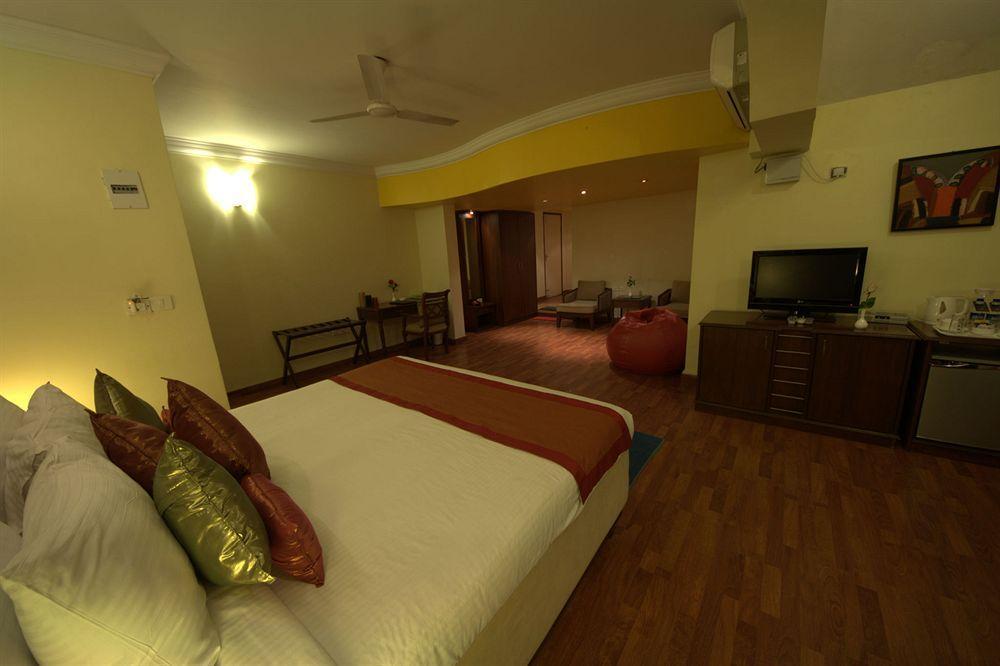 เอชเอ็ม สวีท แอนด์ สตูดิโอ Aparthotel บังกาลอร์ ภายนอก รูปภาพ